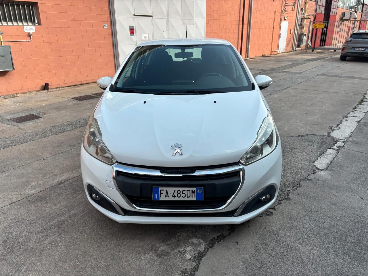 Peugeot 208 1.1
