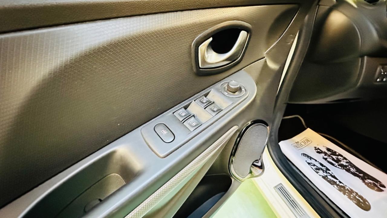 Renault Clio Sporter dCi 8V 90CV. Cambio automatico