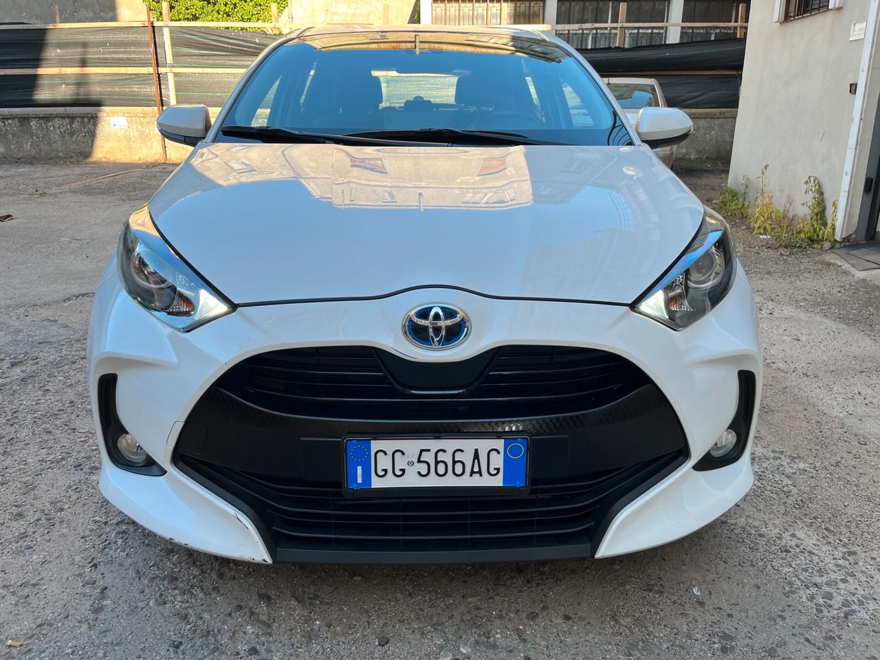 Toyota Yaris 1.5 Hybrid 5 porte Business