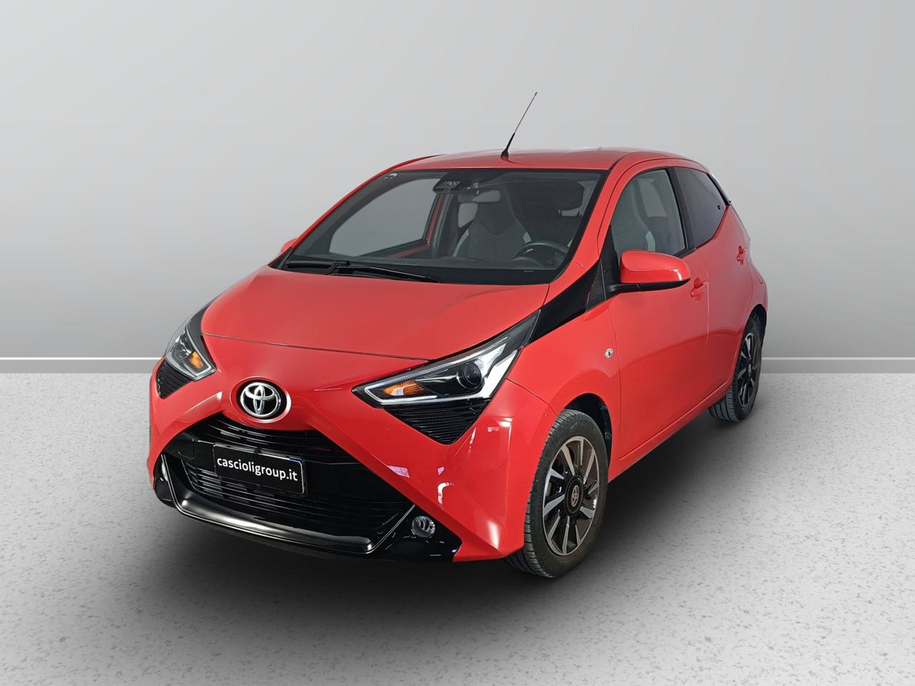 TOYOTA Aygo II 2018 5p - Aygo 5p 1.0 x-play 72cv