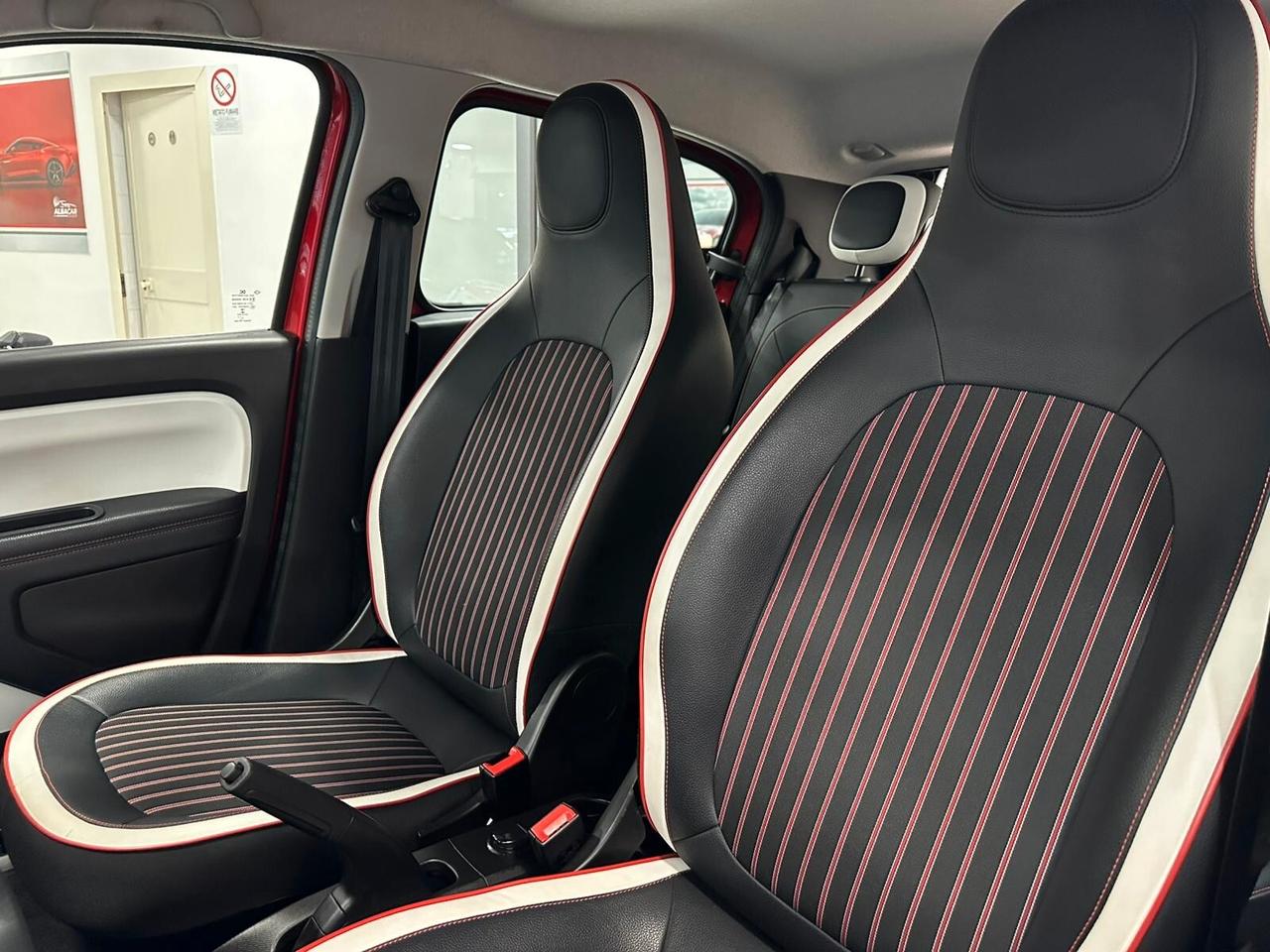 Renault Twingo TCe 95 CV EDC Intens