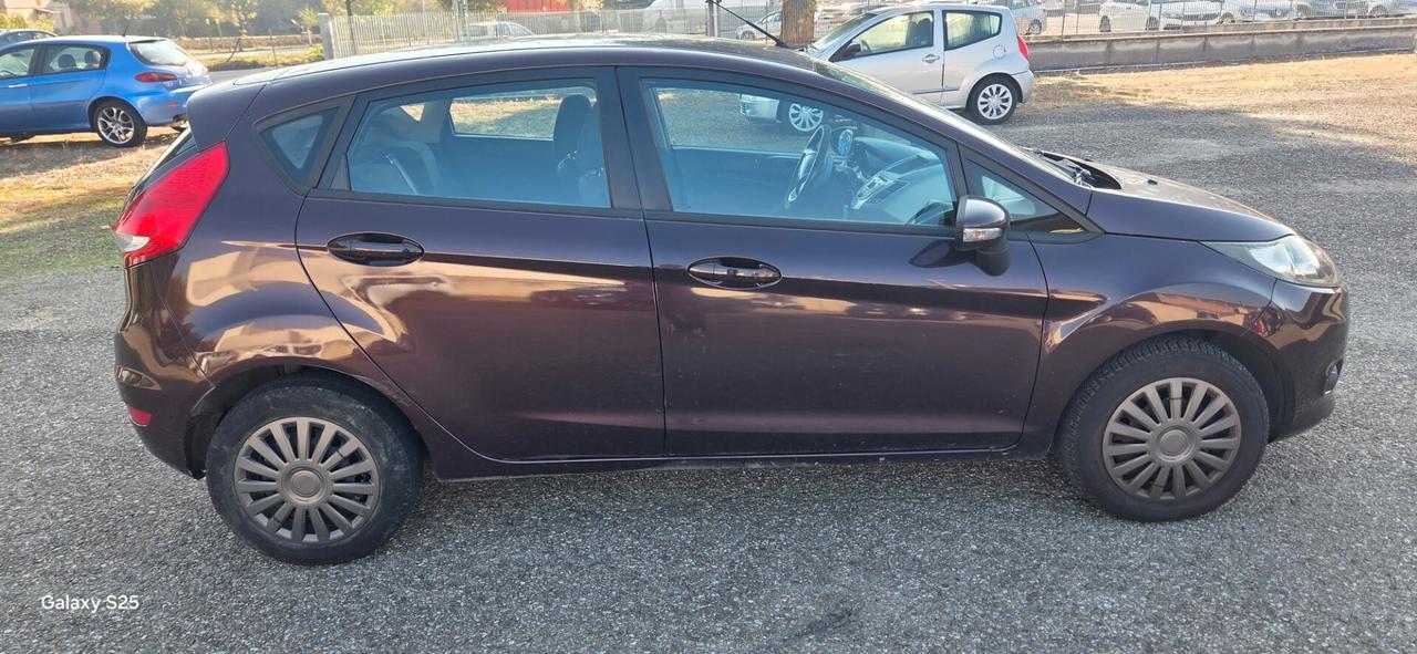 Ford Fiesta 1.4 5 porte Bz.- GPL Titanium