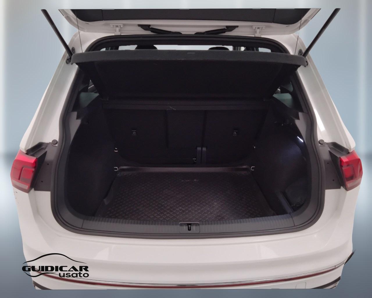 VOLKSWAGEN Tiguan II 2021 - Tiguan 2.0 tdi R-Line 4motion 150cv dsg