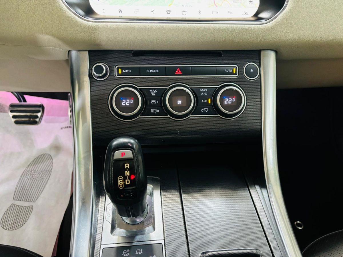 Land Rover Range Rover Sport 3.0 TDV6 HSE Dynamic Full
