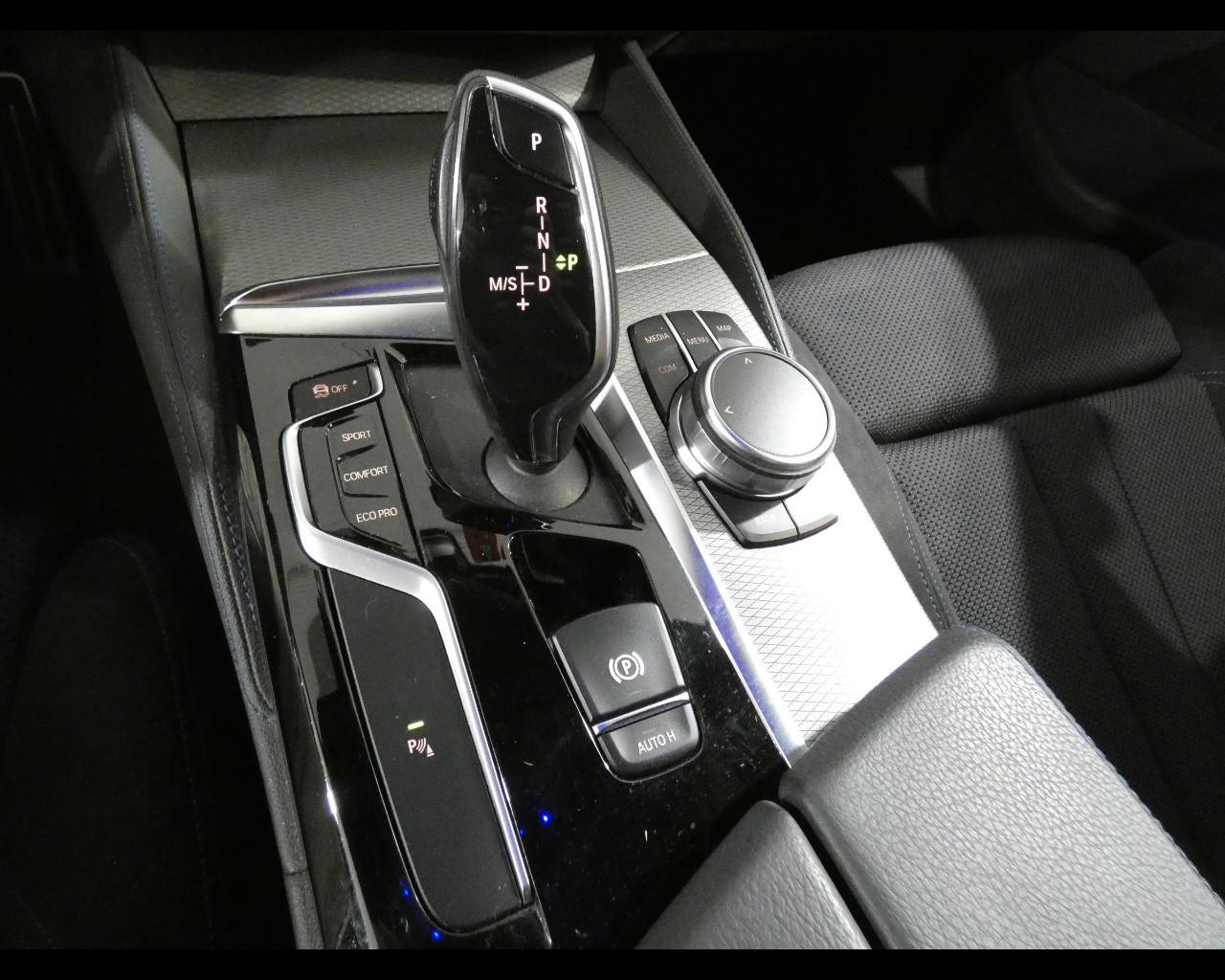 BMW Serie 5(G30/31/F90) - 525d Touring Msport