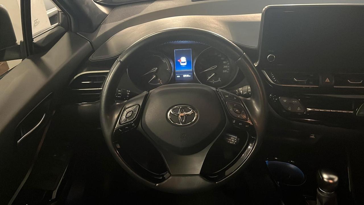 Toyota C-HR 1.8 Hybrid E-CVT Trend