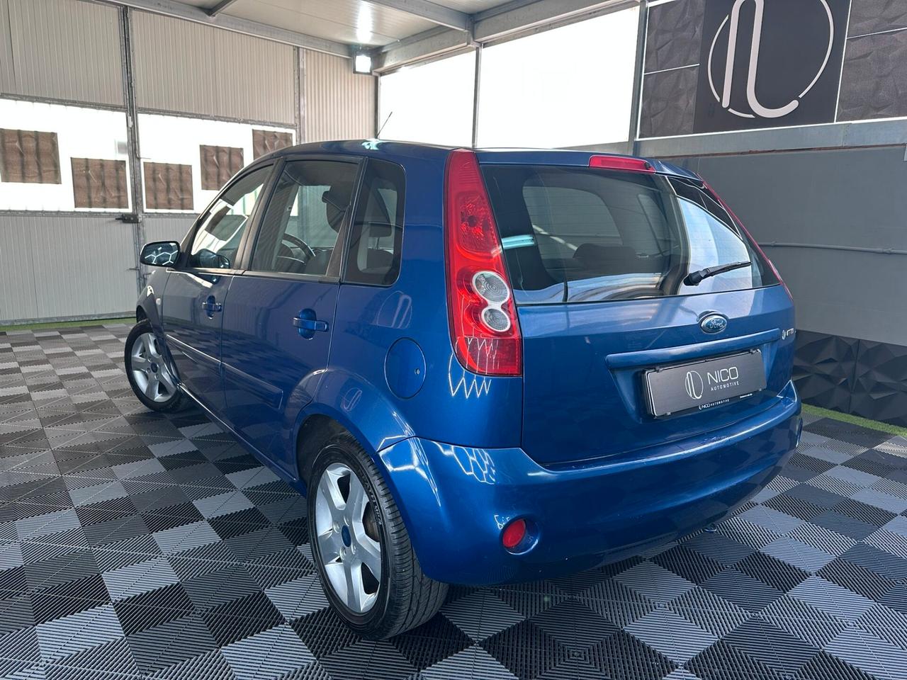 Ford Fiesta 1.4 TDCi 5p. Titanium