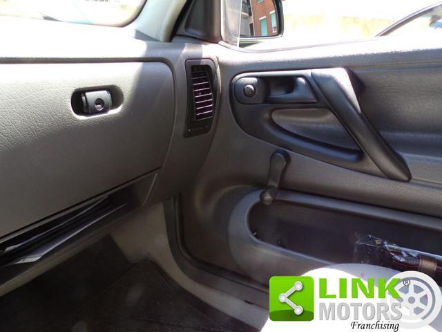 VOLKSWAGEN Polo 1.0 50CV