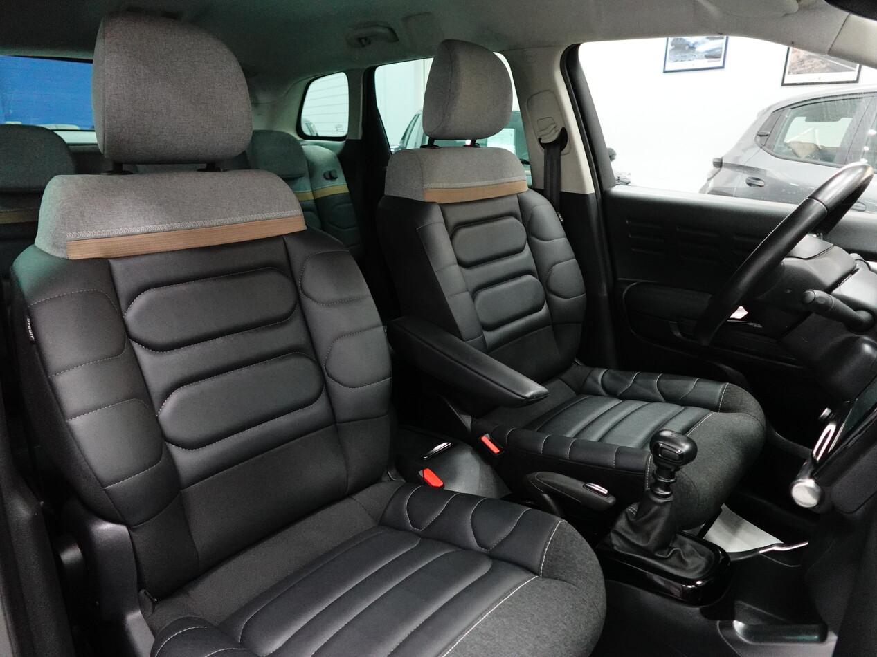 Citroen C3 Aircross 1.5 BlueHDI 110 CV SHINE PACK