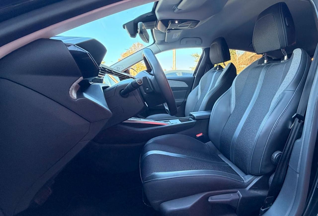 Peugeot 308 BlueHDi 130 S&S EAT8 GT Virtual cockpit