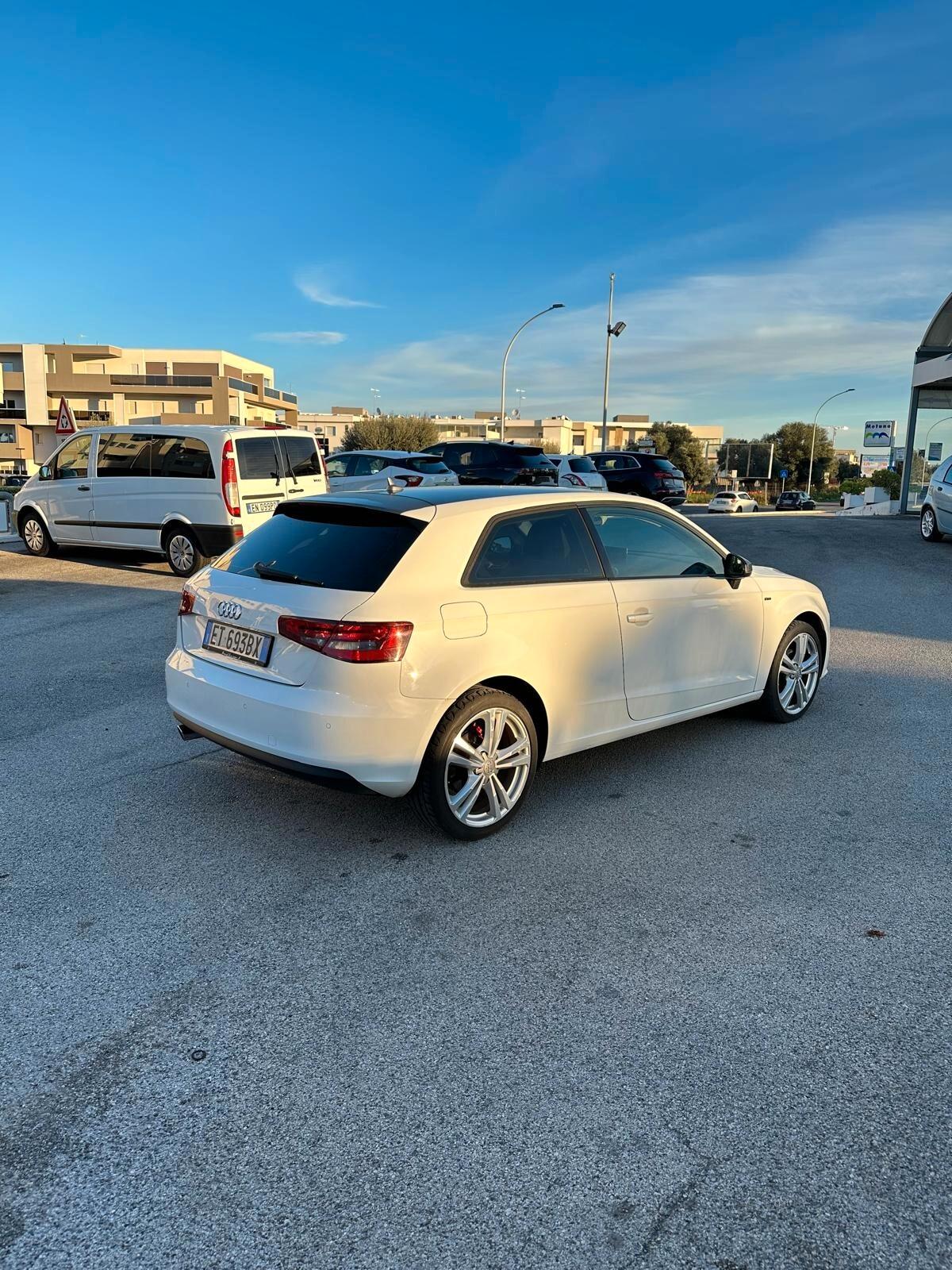 Audi A3 SPB 1.6 TDI S tronic Attraction