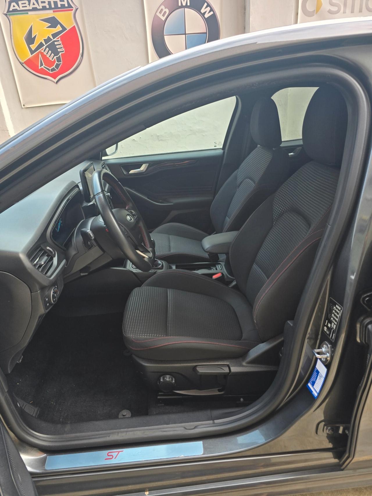 Ford Focus 1.0 EcoBoost 125 CV 5p. ST-Line