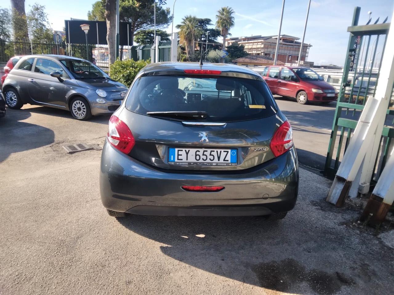 Peugeot 208 1.4 HDi 2015