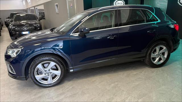 AUDI Q3 40 TDI quattro S tronic Business Advanced