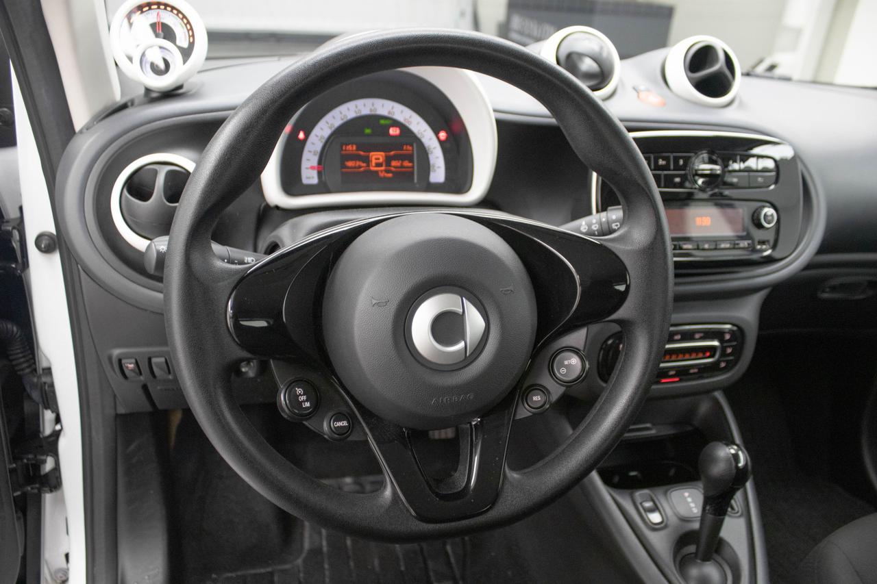 SMART FORTWO EQ PURE