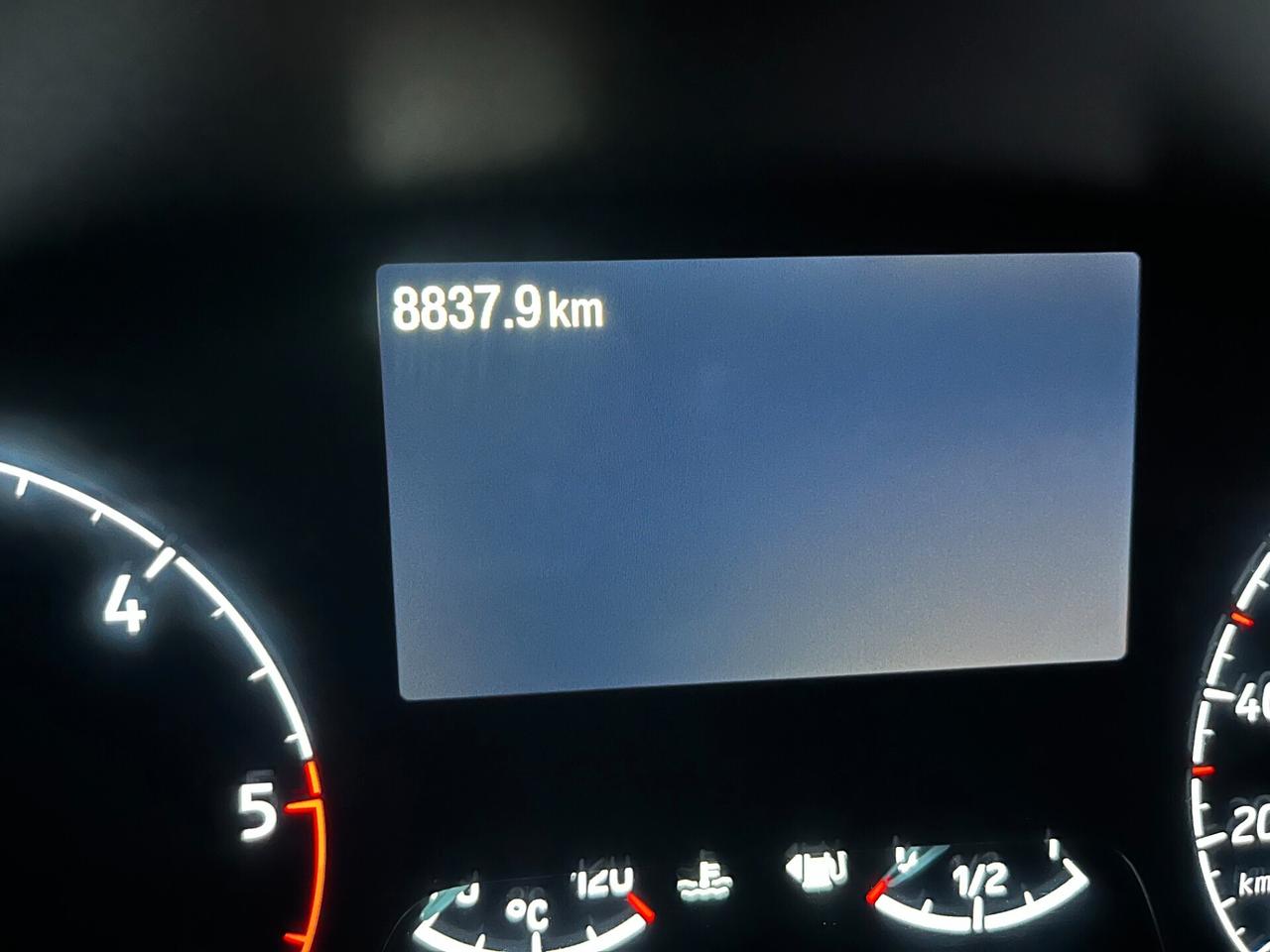 Ford Transit Custom 300 2.0 EcoBlue Hybrid 130 PC Furgone Trend