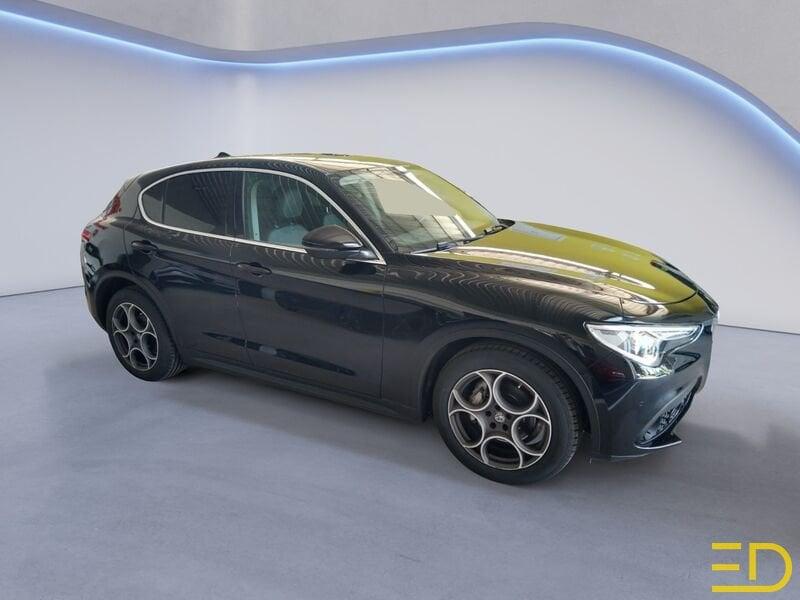 Alfa Romeo Stelvio Stelvio 2.2 t Super rwd 180cv auto