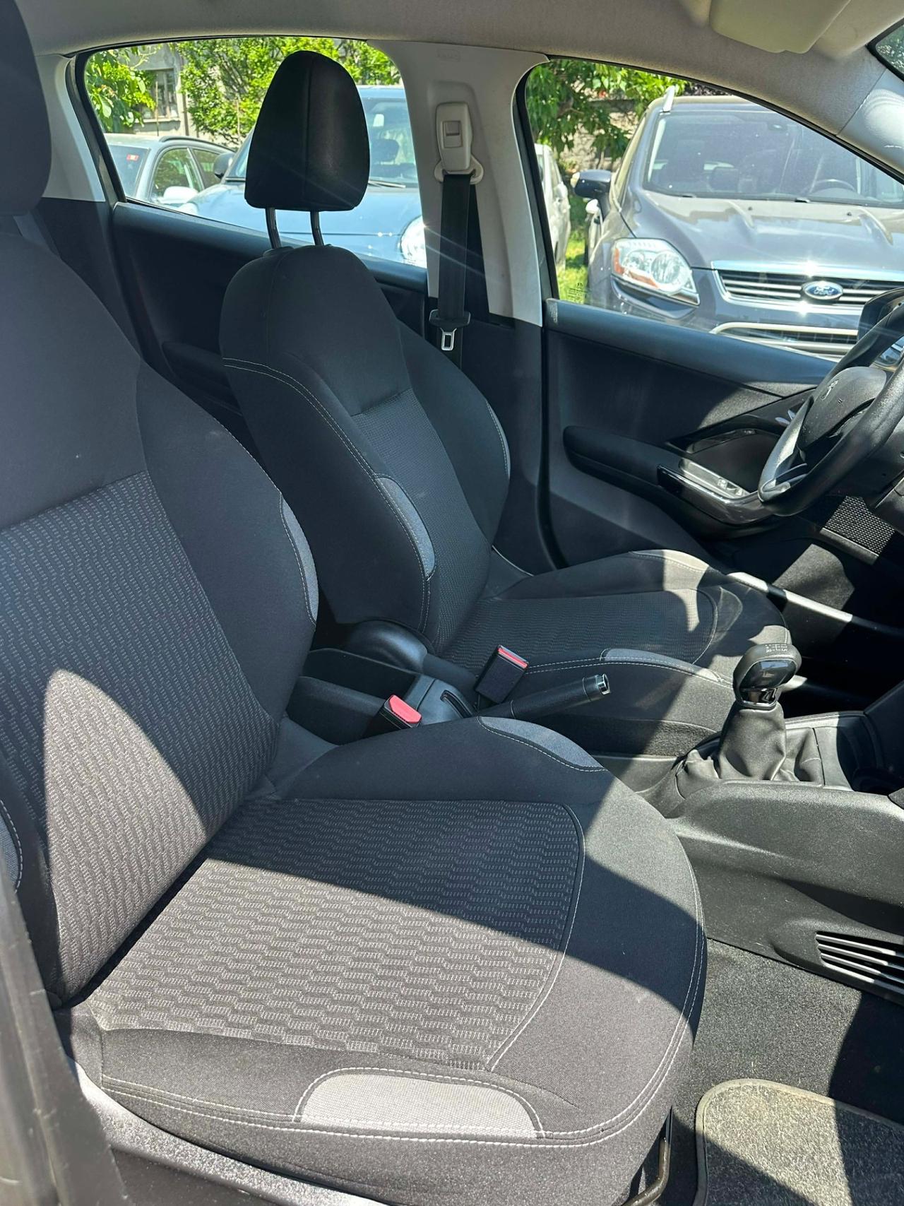 Peugeot 208 82 5P ALLURE NEOPAT KMCERT UNICOPR
