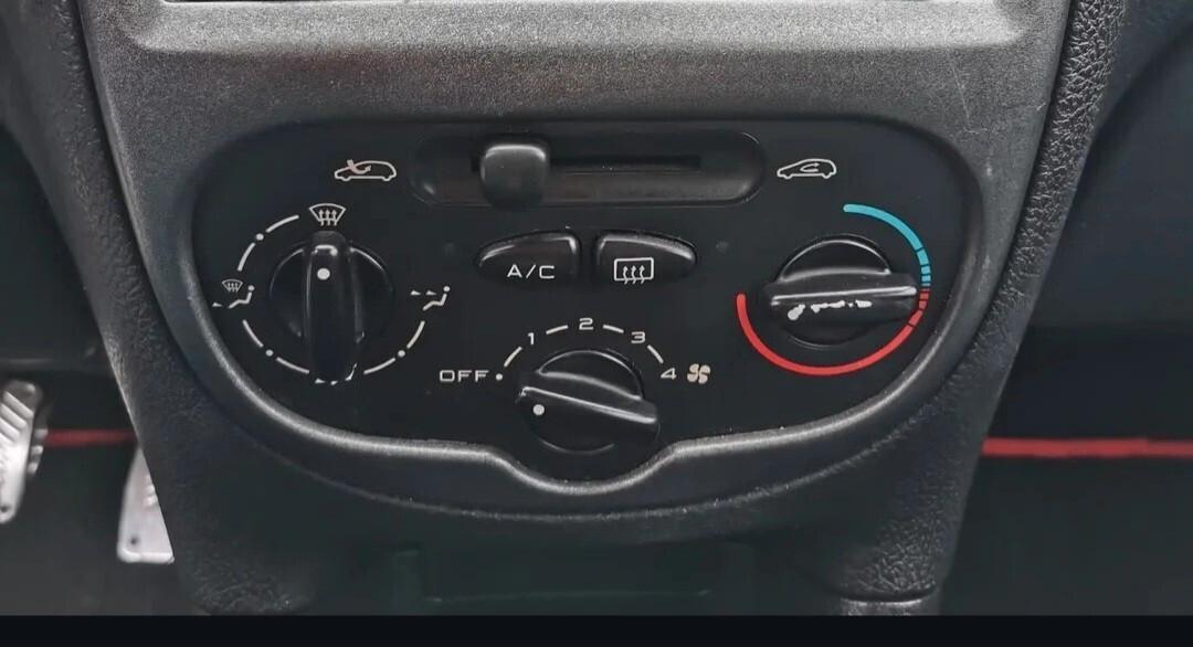 Peugeot 206 1.1 3p. 60CV - 2004