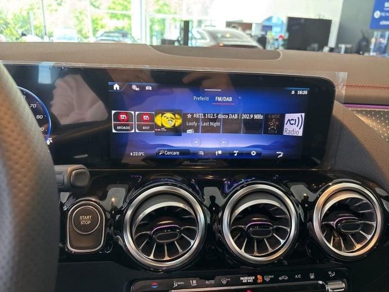Mercedes-Benz EQA 300 4MATIC AMG Line Advanced