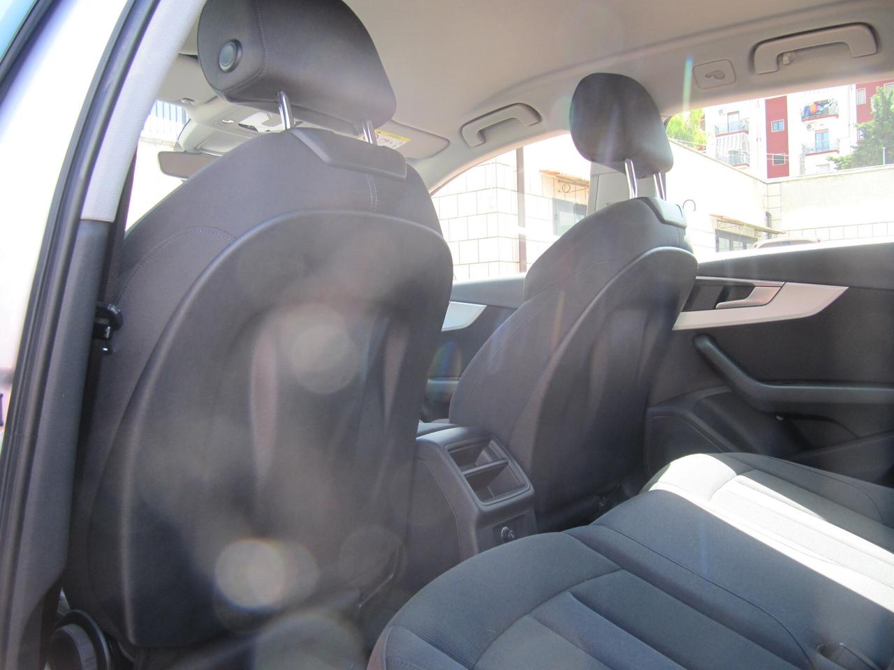 Audi A4 Avant 40 TDI quattro S tronic Business - automatico