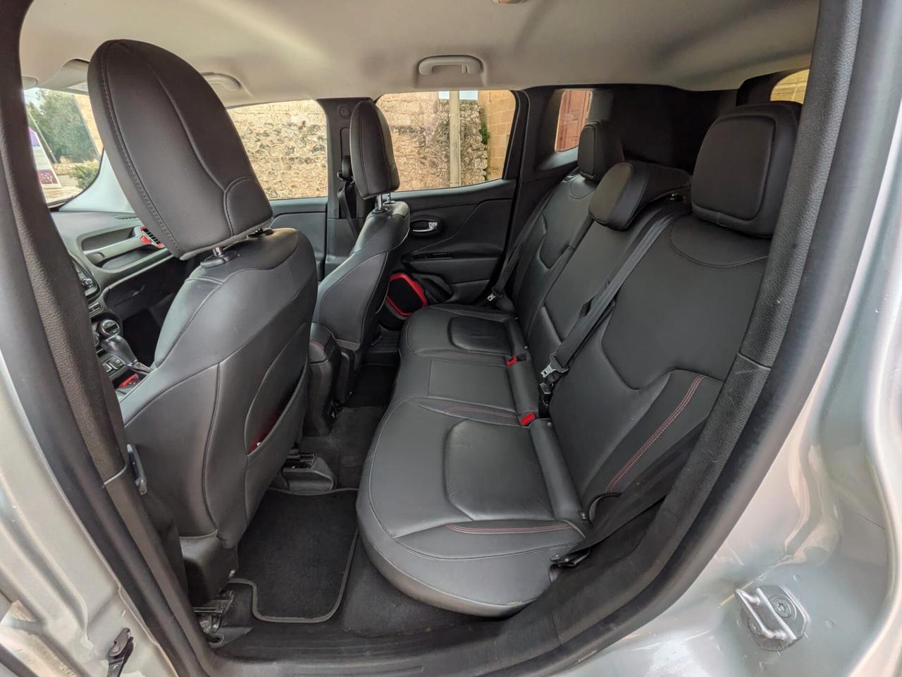 Jeep Renegade 2.0 Mjt 170CV 4WD Active Drive Low Trailhawk