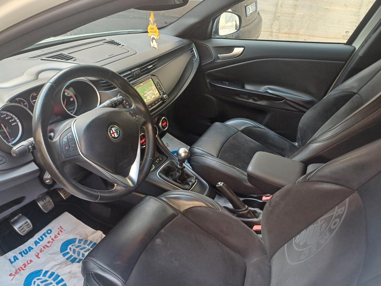Alfa Romeo Giulietta 1.6 JTDm-2 105 CV Exclusive