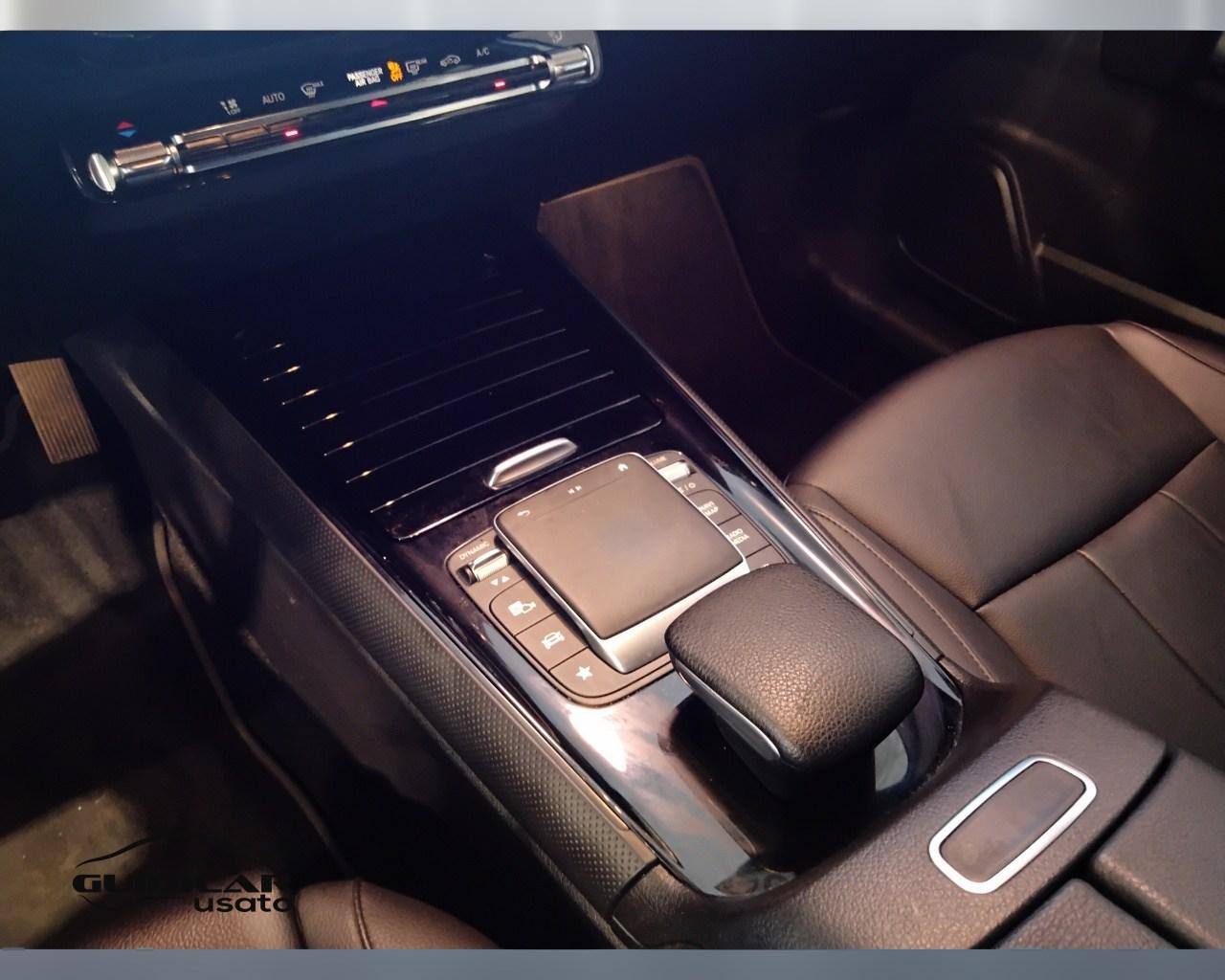 Mercedes-Benz Classe B - W247 2018 - B 180 d Sport Plus auto