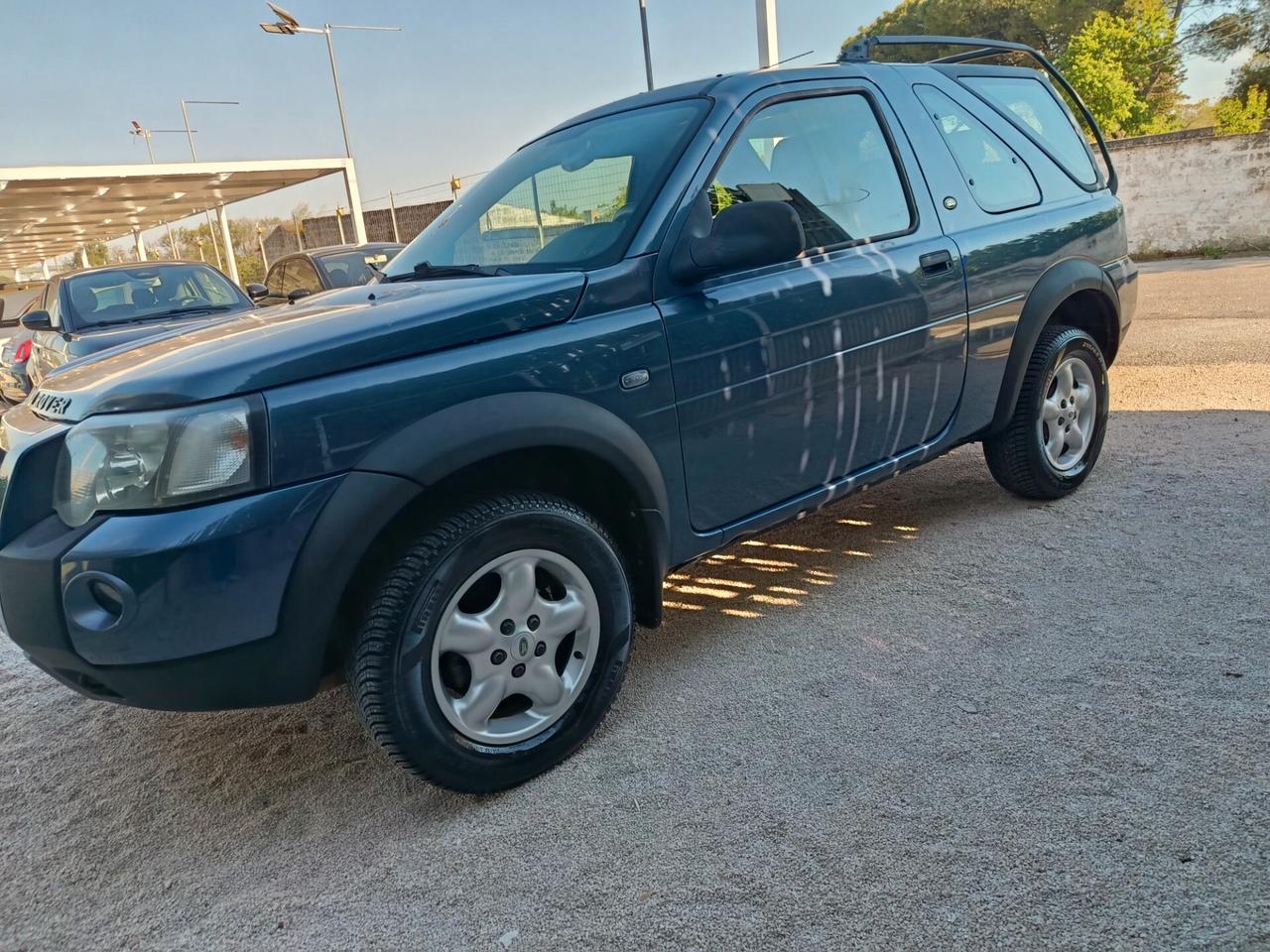 Land Rover Freelander 2.0 Td4 16V cat 3p. Softb. SE