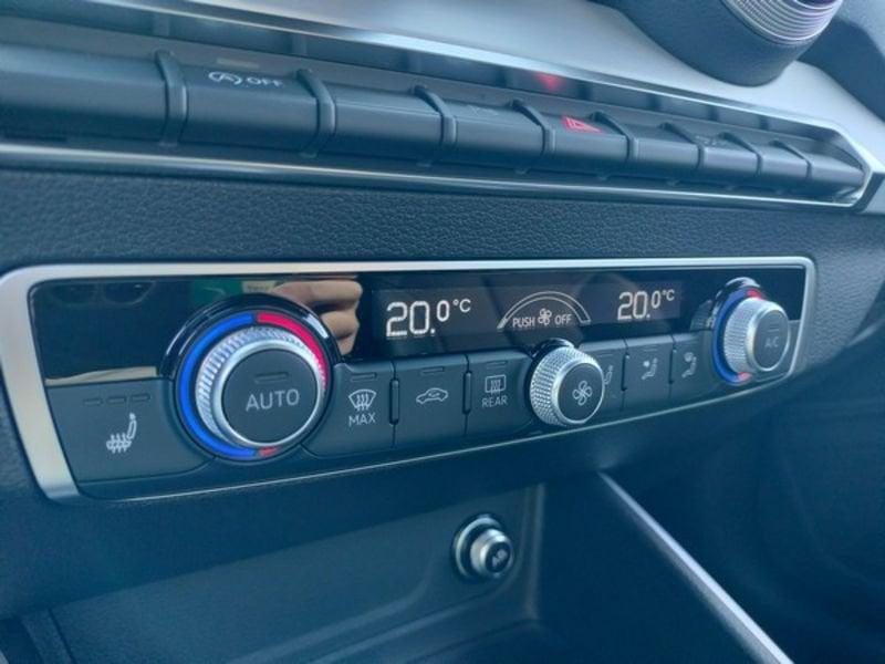 Audi Q2 2.0 30 TDI S LINE Interno ed esterno