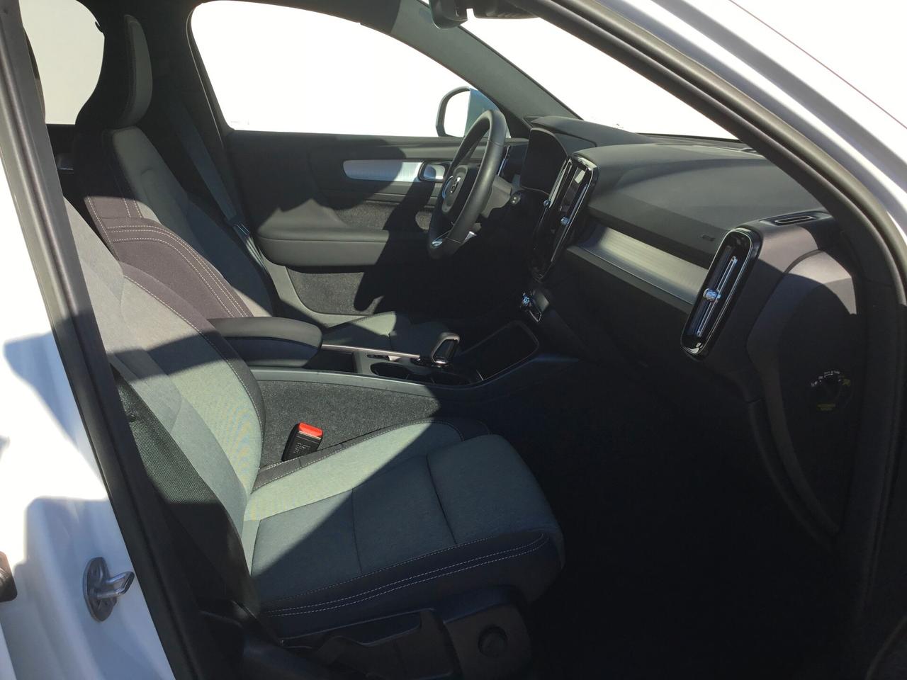 Volvo XC40 T4 AUT. Recharge Plug-in Hybrid CORE AUTOCARRO