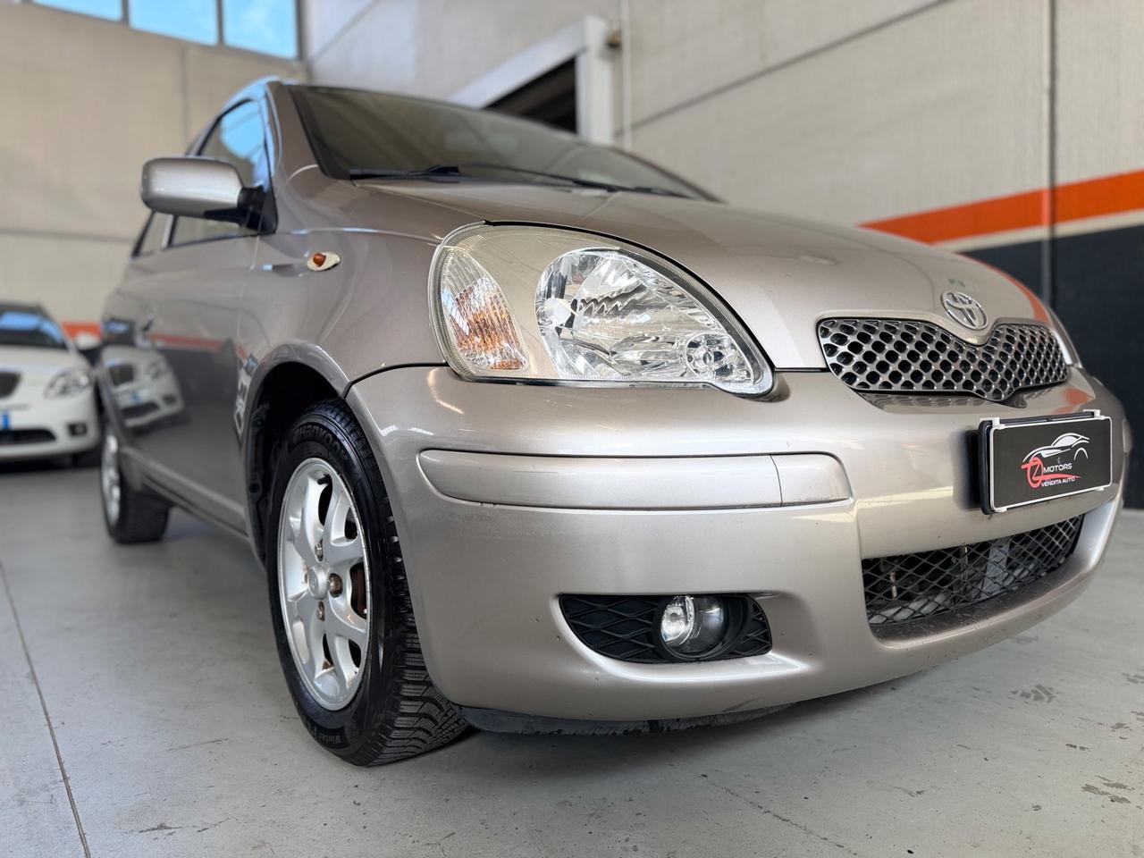 Toyota Yaris 1.3i 16V cat 5 porte Sol AUTOMATICO NEOPATENTATI