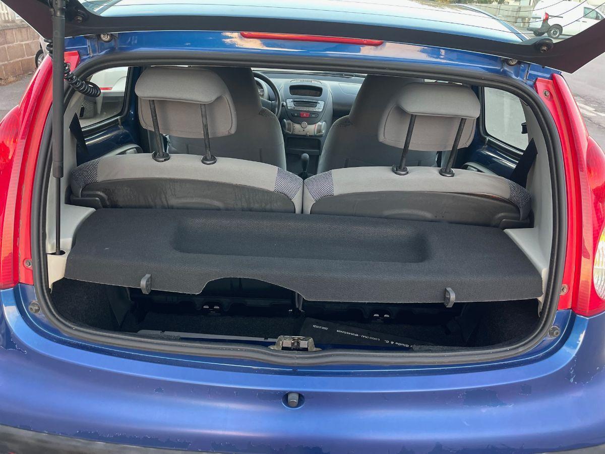 PEUGEOT - 107 - 5p. Sweet Years