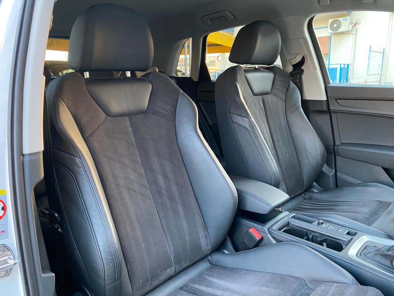 Audi Q3 35 TDI S tronic - 2.0 TDI 150 CV