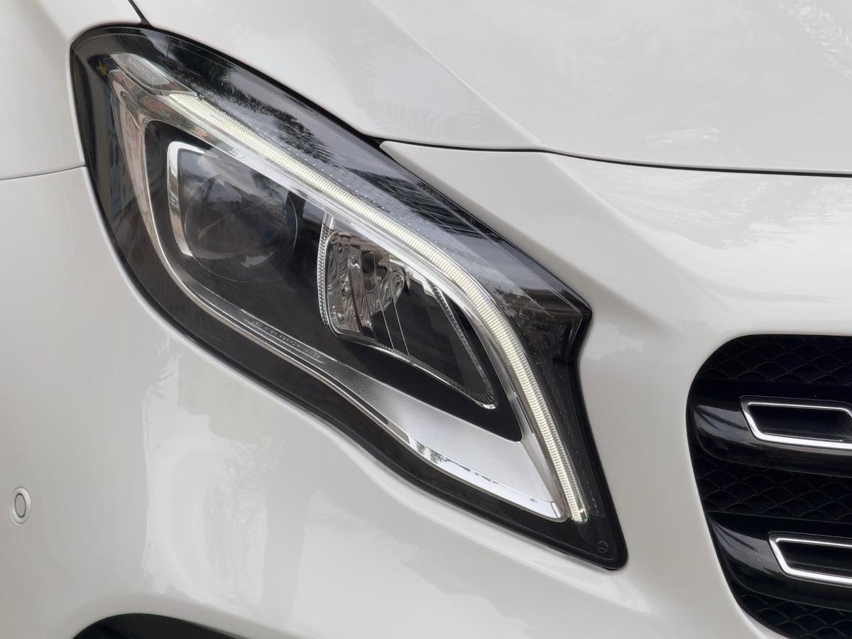 Mercedes GLA 200d Premium AMG Night Edition 136CV