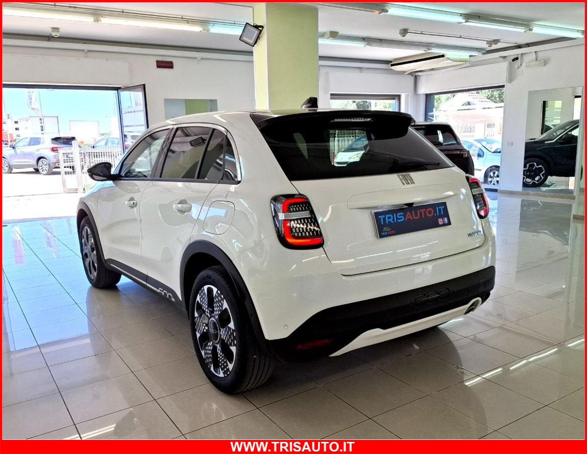 FIAT 600 1.2 T-GEN3 MHEV DCT La Prima NEOPATENTATI (FULL LED+PELLE+NAVI)