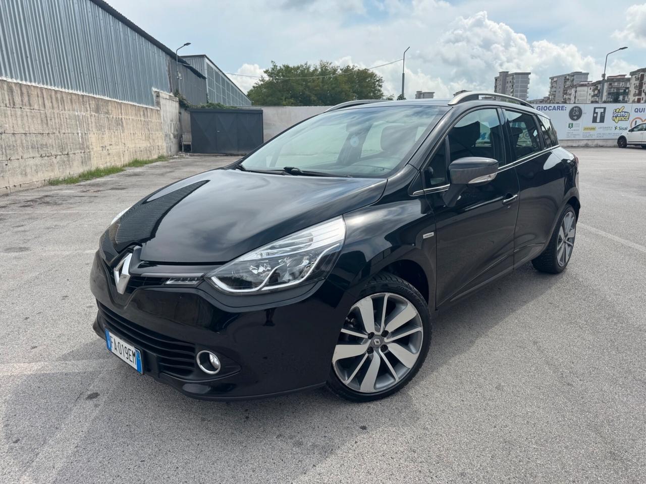 Renault Clio Sporter dCi 8V 90CV COSTUME NATIONAL