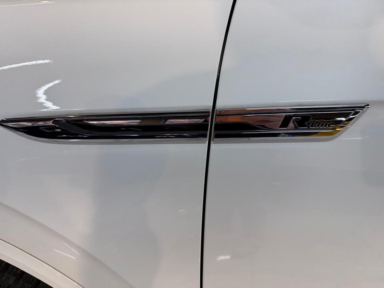 Volkswagen Touareg R-line+Tetto+Pelle+4sterzanti