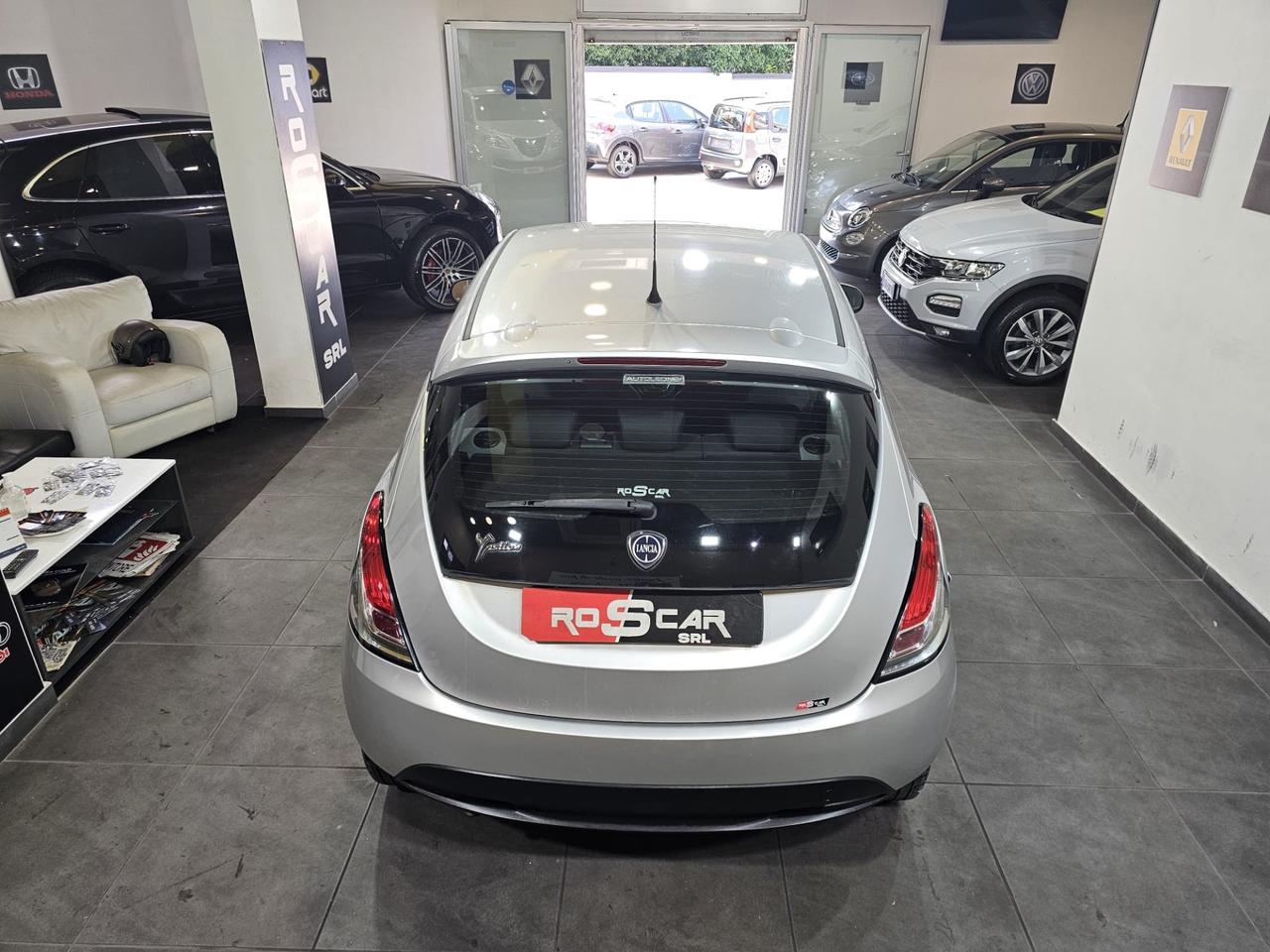 Lancia Ypsilon 1.2 GPL 69cv