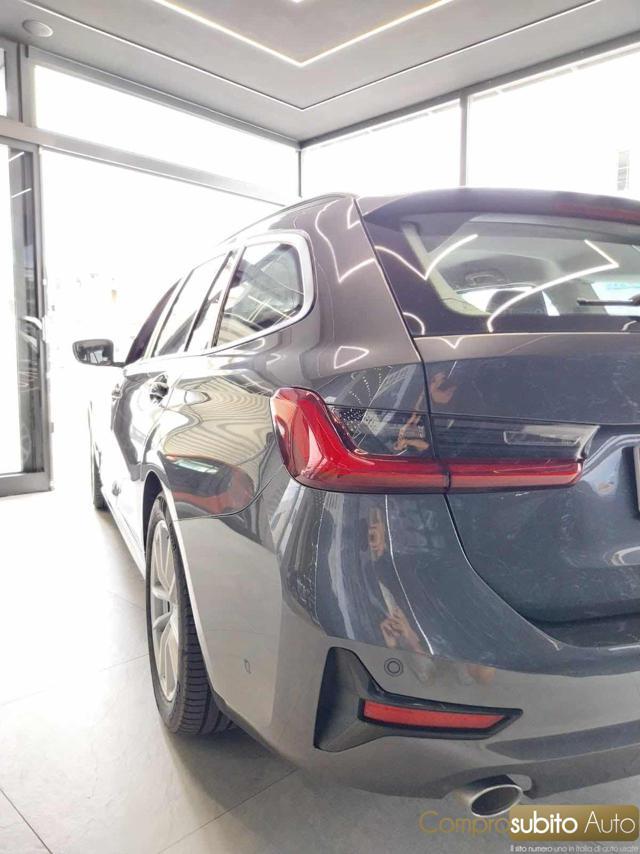 BMW 318 d Touring Luxury