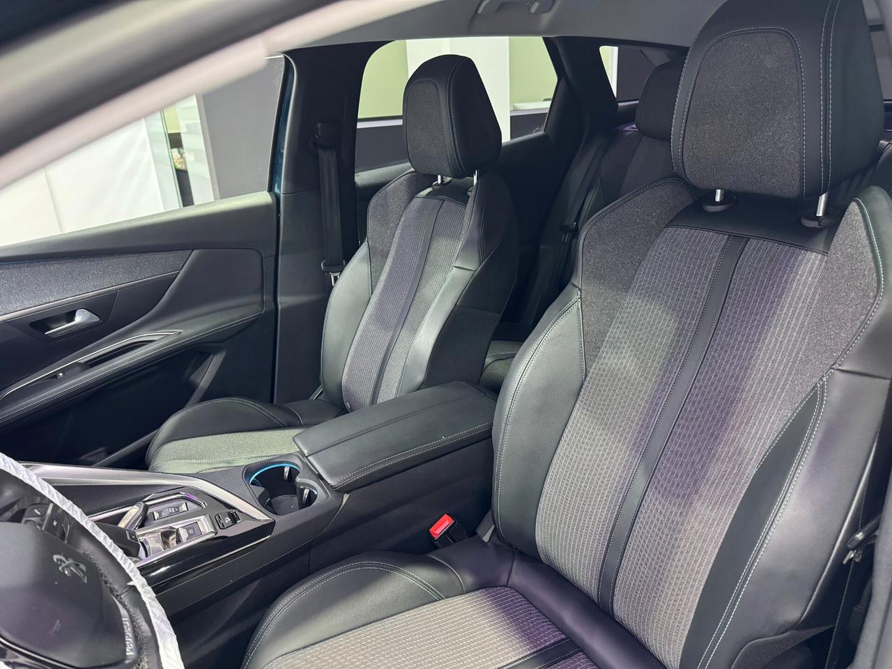 Peugeot 3008 BlueHDi 130 S&S Allure