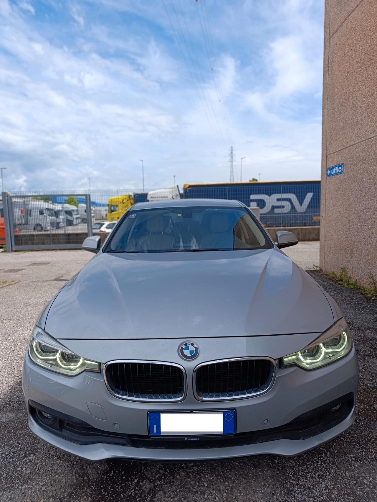 Bmw 320d Touring Luxury #GM