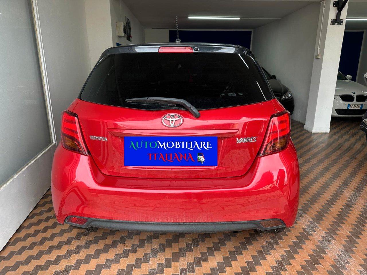 Toyota Yaris 5 Porte Yaris 5p 1.0 Trend Red Edition