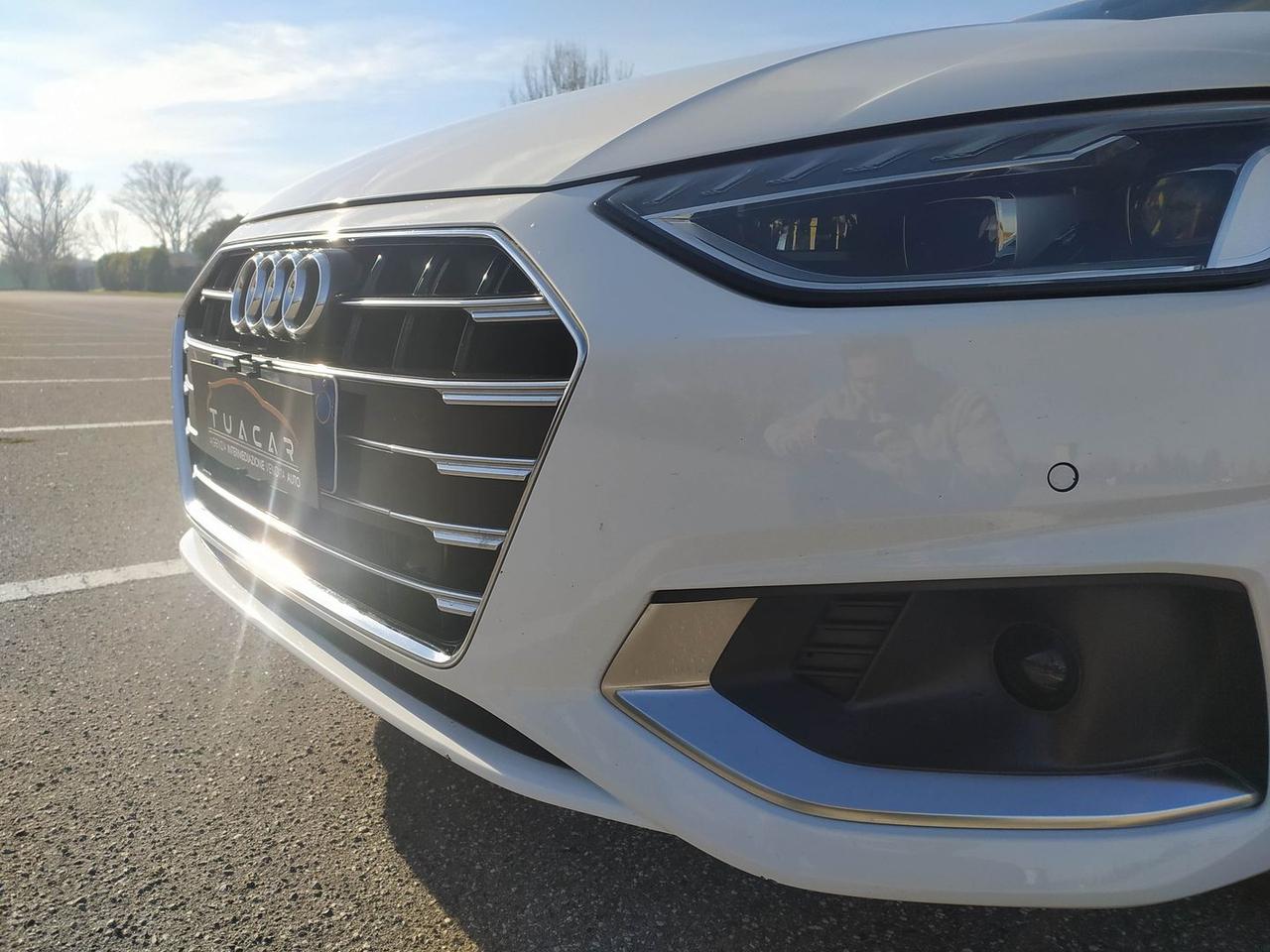 Audi A4 Business Advanced 2.0 35 TDI MHEV #8151