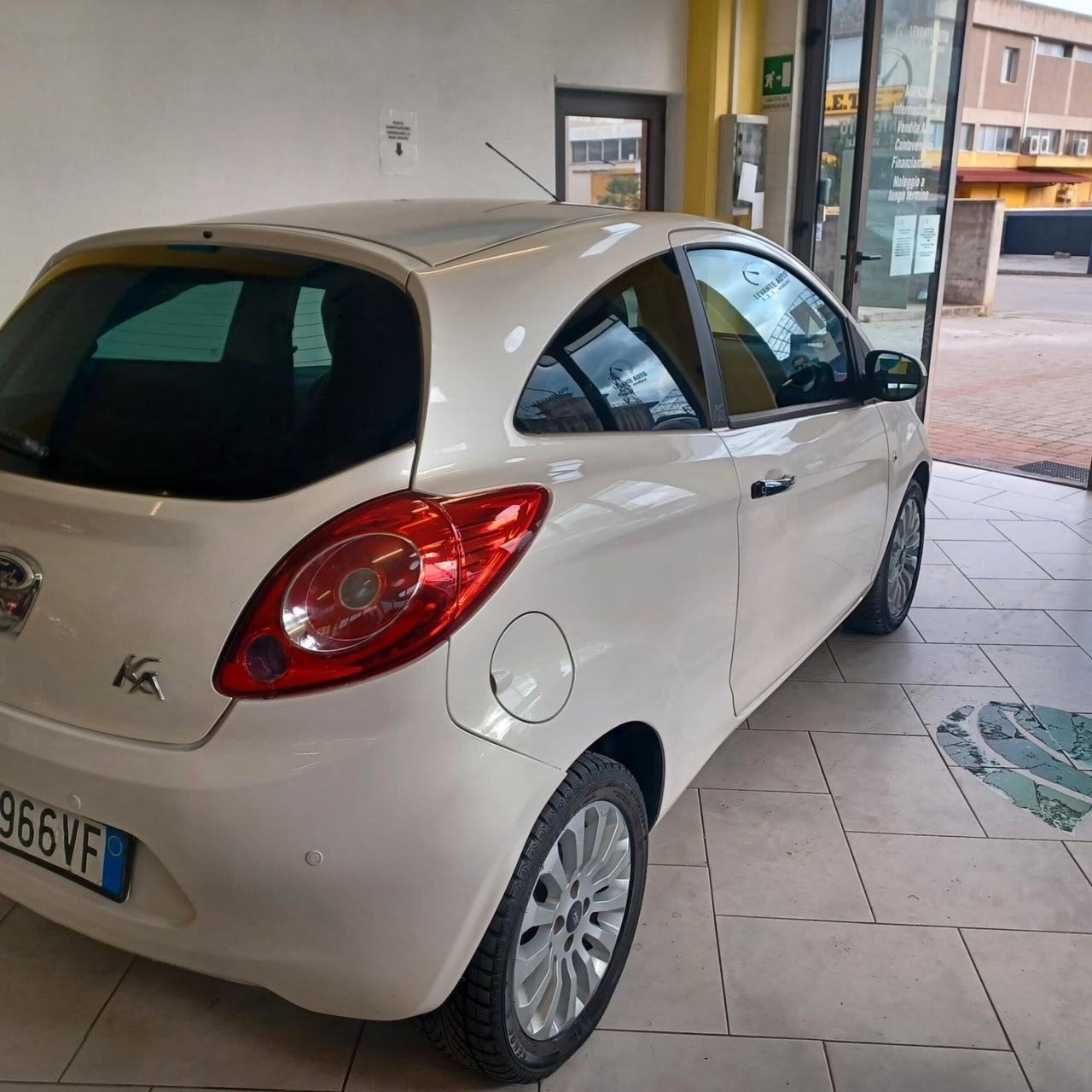 NEOPATENTATI FORD KA 1.2 BEN CONSERVATA