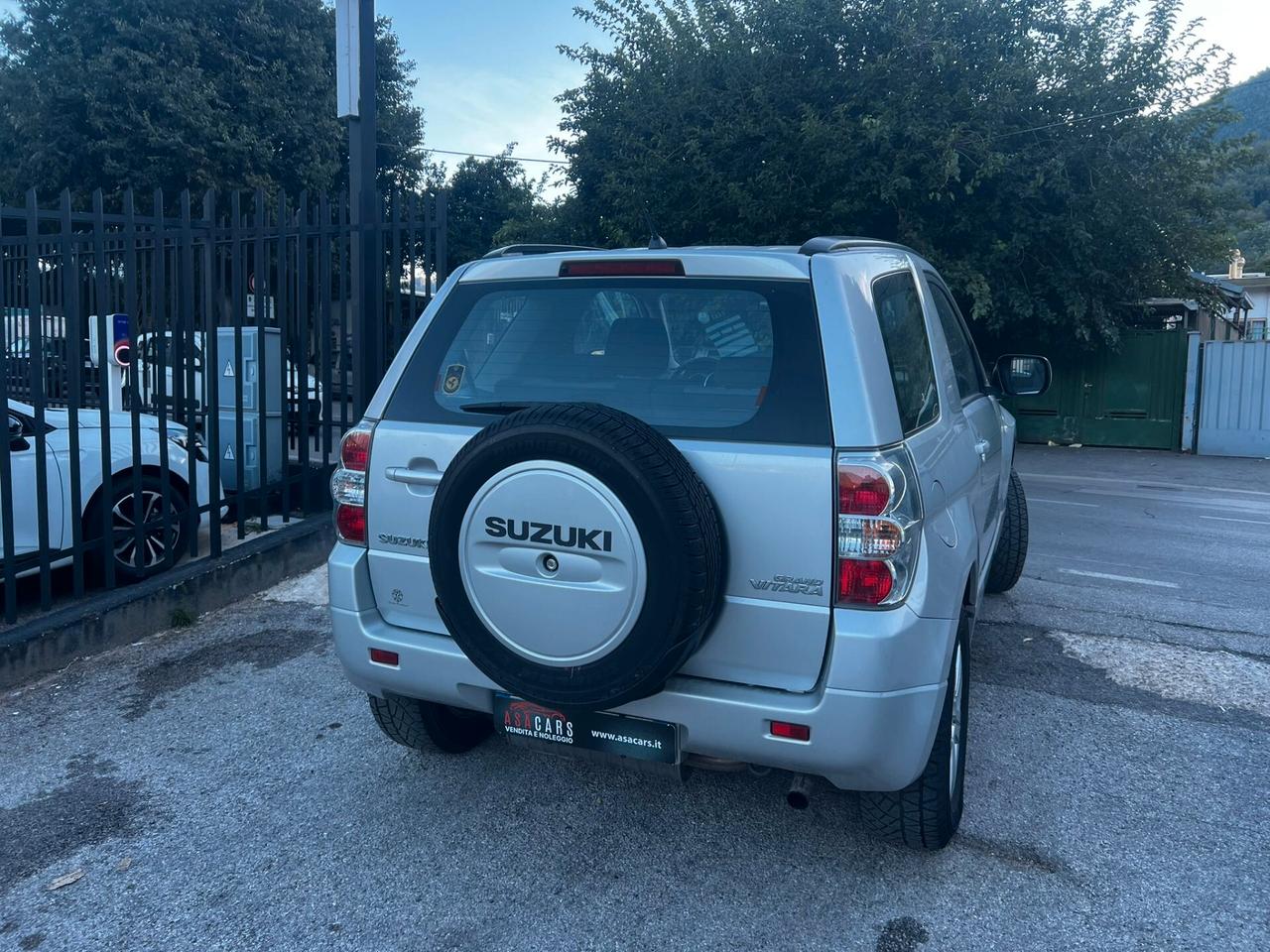 Suzuki Grand Vitara 1.9 DDiS 5 porte