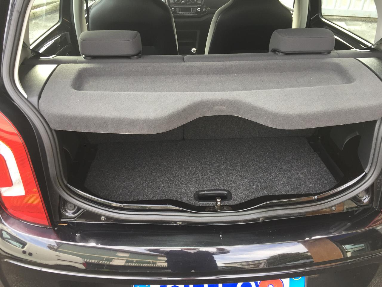 Volkswagen up! 1.0 5p. move up! X NEOPATENTATI