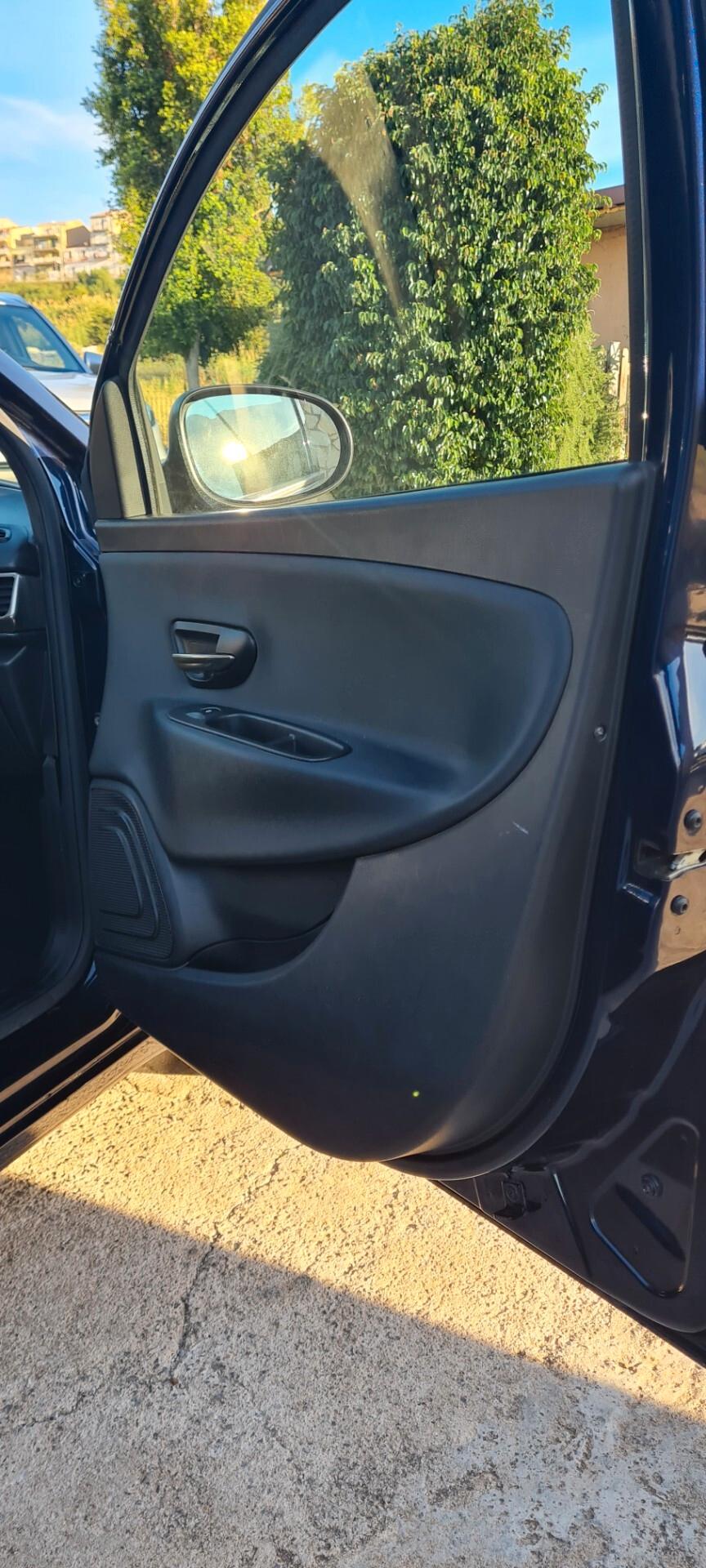 Lancia Ypsilon 1.2 69 CV 80.000 km 03/2016