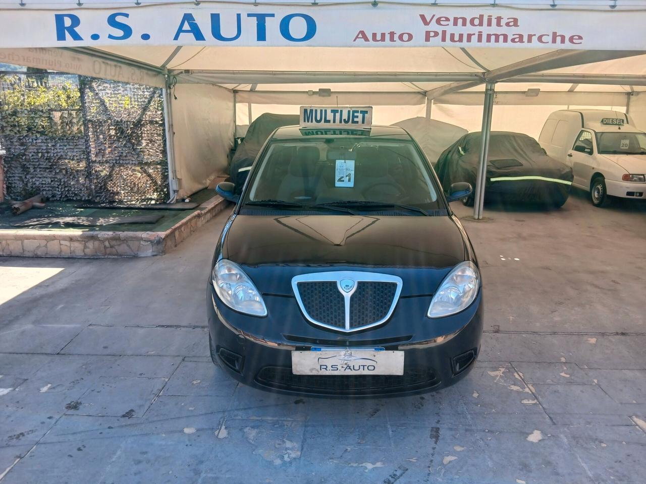 Lancia Ypsilon 1.3 MJT 75 CV full 06