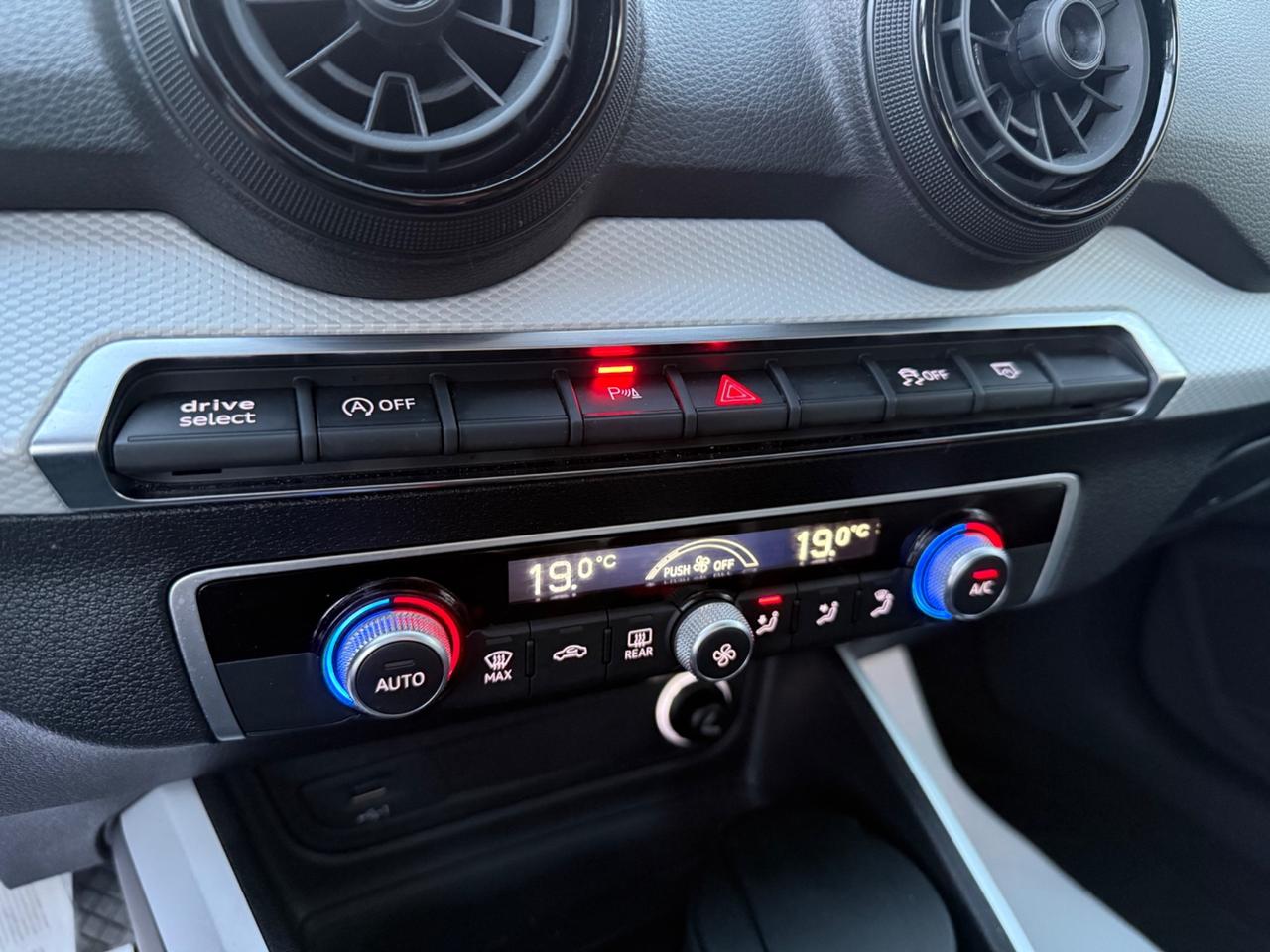 Audi Q2 1.6 TDI Design 30 TDI 1.6 116cv 2018